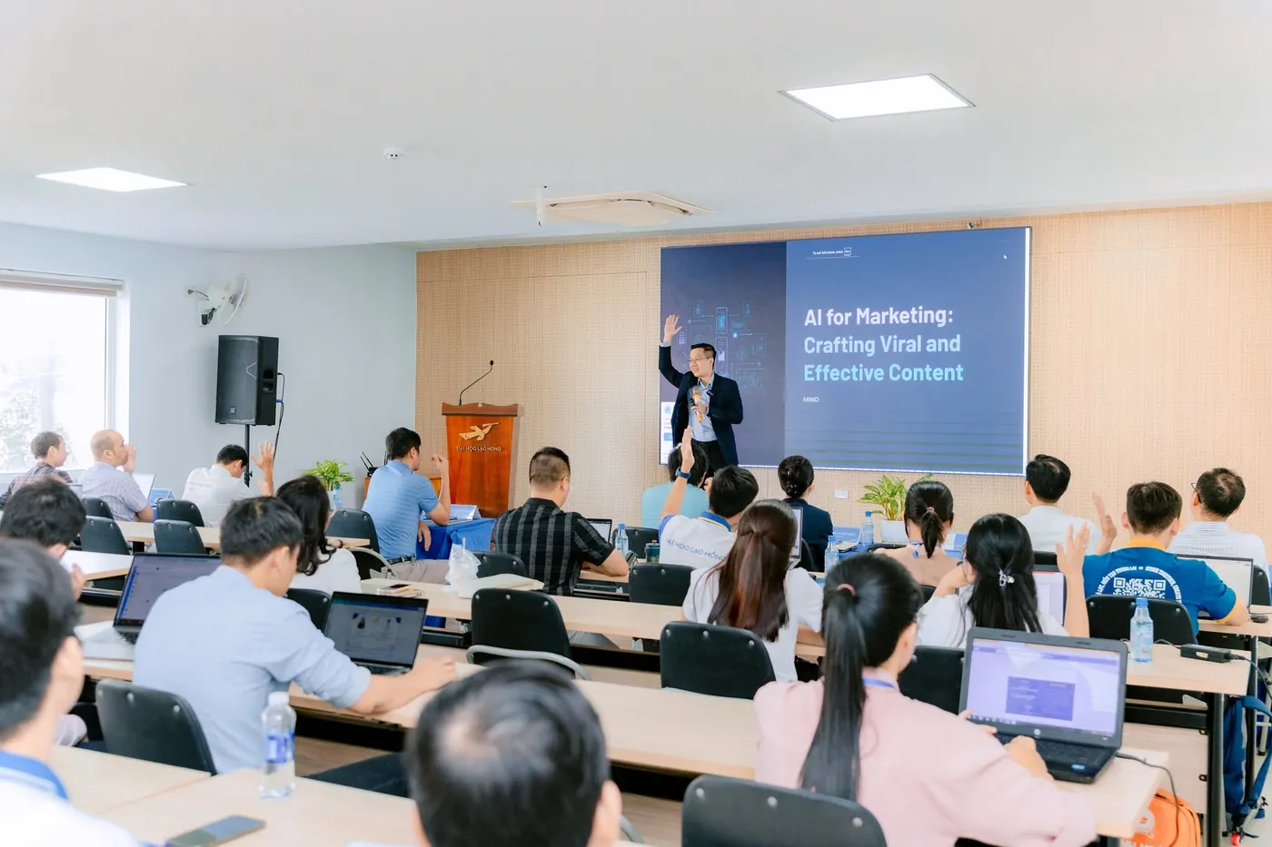 Workshop AI for Marketing tại Đại học Lạc Hồng