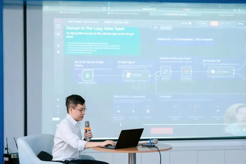 Vincent Do làm mẫu agent bán hàng có bước người duyệt, lớp AI Agents cho Viettel AI